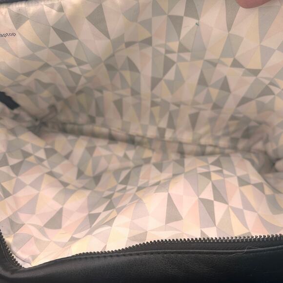 Lululemon Black Urban Sanctuary Travel Gym Work Bag - Picture 13 of 15